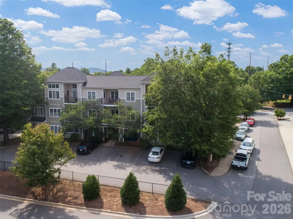 64 Clingman Avenue Asheville NC 28801