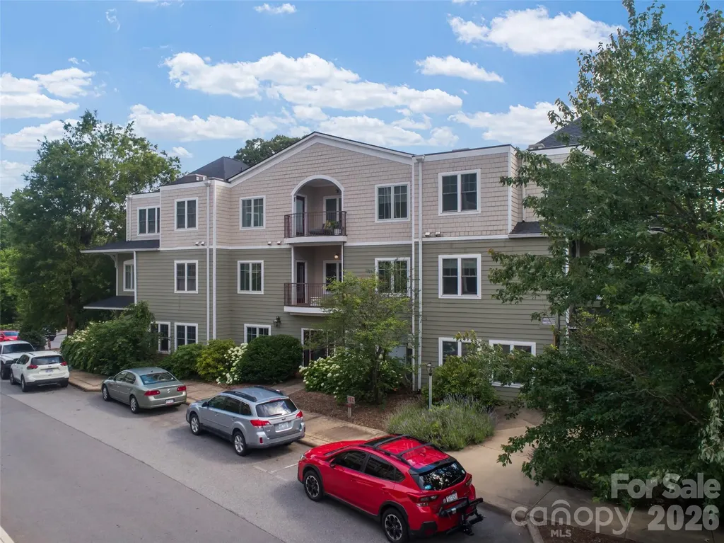 64 Clingman Avenue Asheville NC 28801