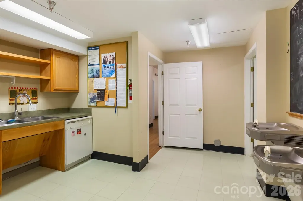 64 Clingman Avenue Asheville NC 28801