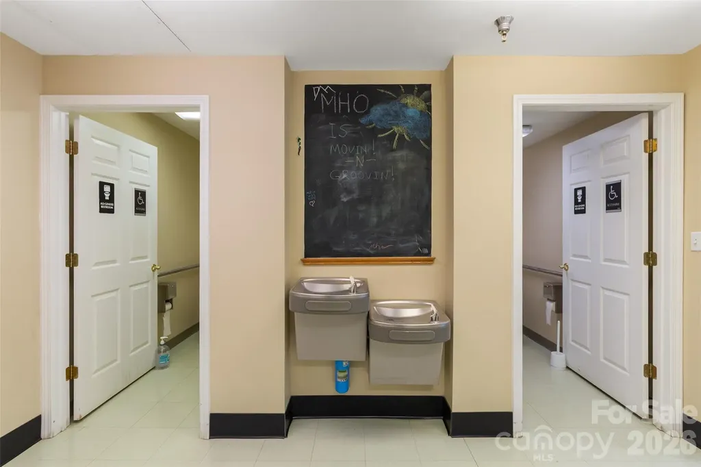 64 Clingman Avenue Asheville NC 28801