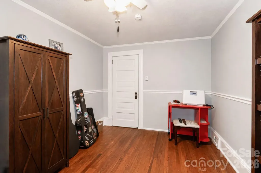 235 N Race Street Statesville NC 28677