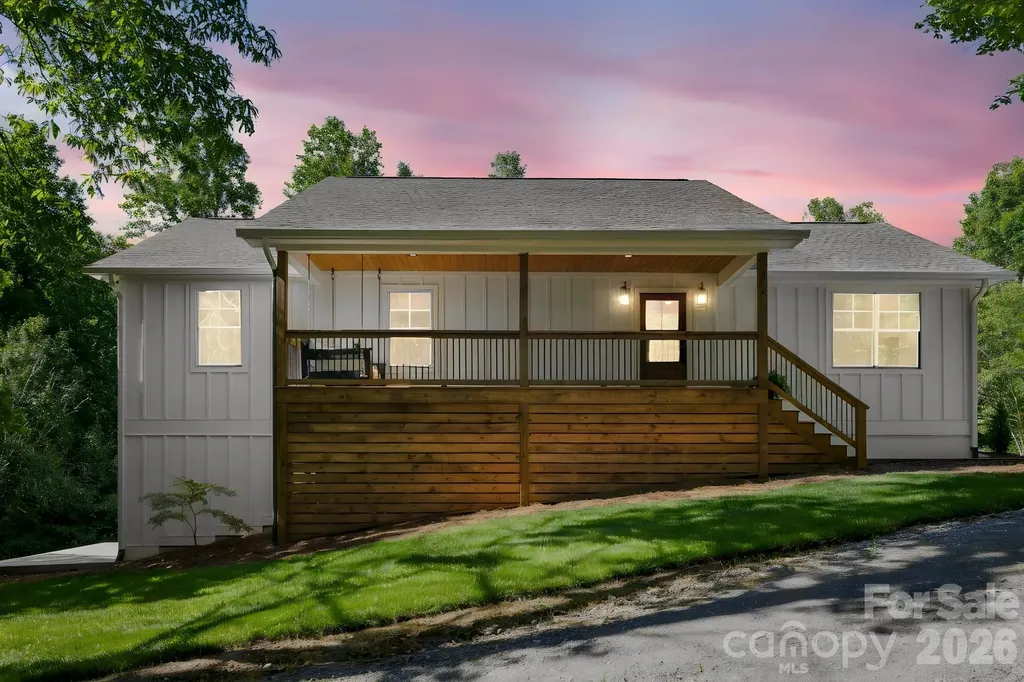 316 Big Raven Lane Saluda NC 28773