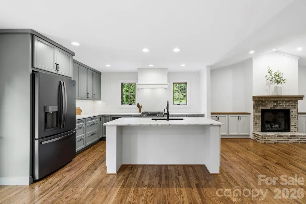 316 Big Raven Lane Saluda NC 28773