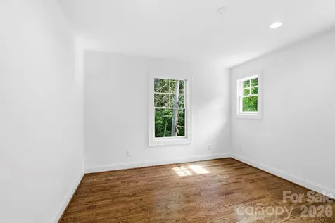 316 Big Raven Lane Saluda NC 28773