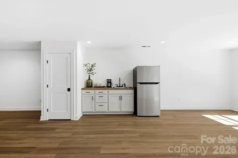 316 Big Raven Lane Saluda NC 28773