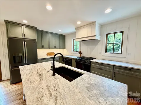 316 Big Raven Lane Saluda NC 28773