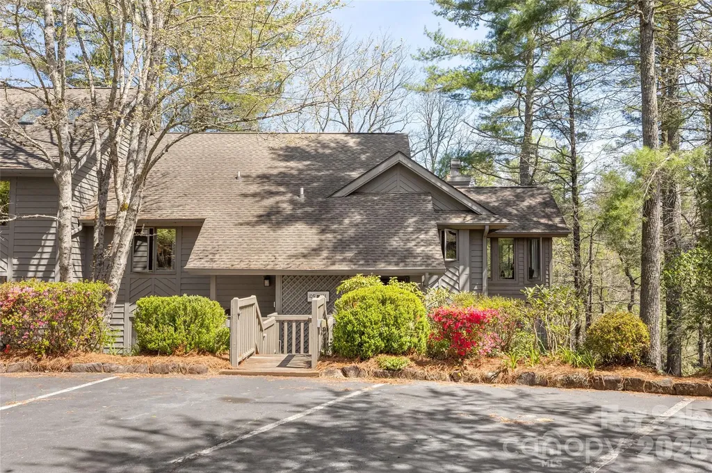 111 River Park Villas Drive Sapphire NC 28774