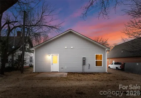 1906 Wilson W Lee Boulevard Statesville NC 28677