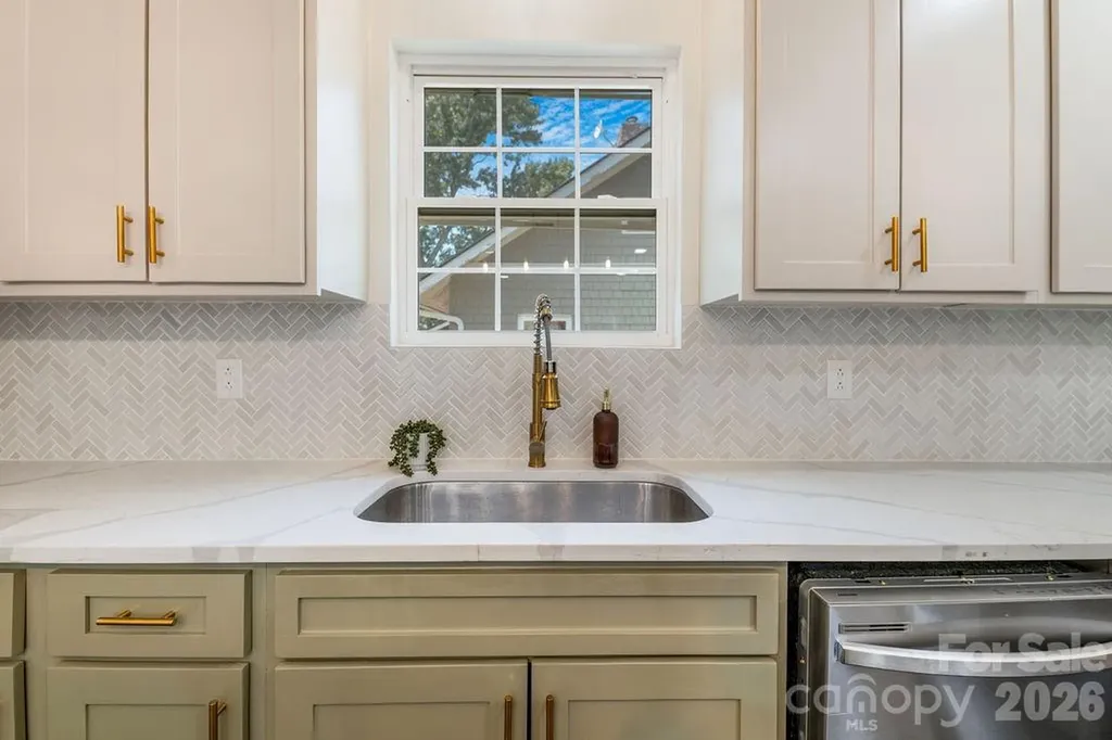 131 Woodrow Avenue Asheville NC 28801