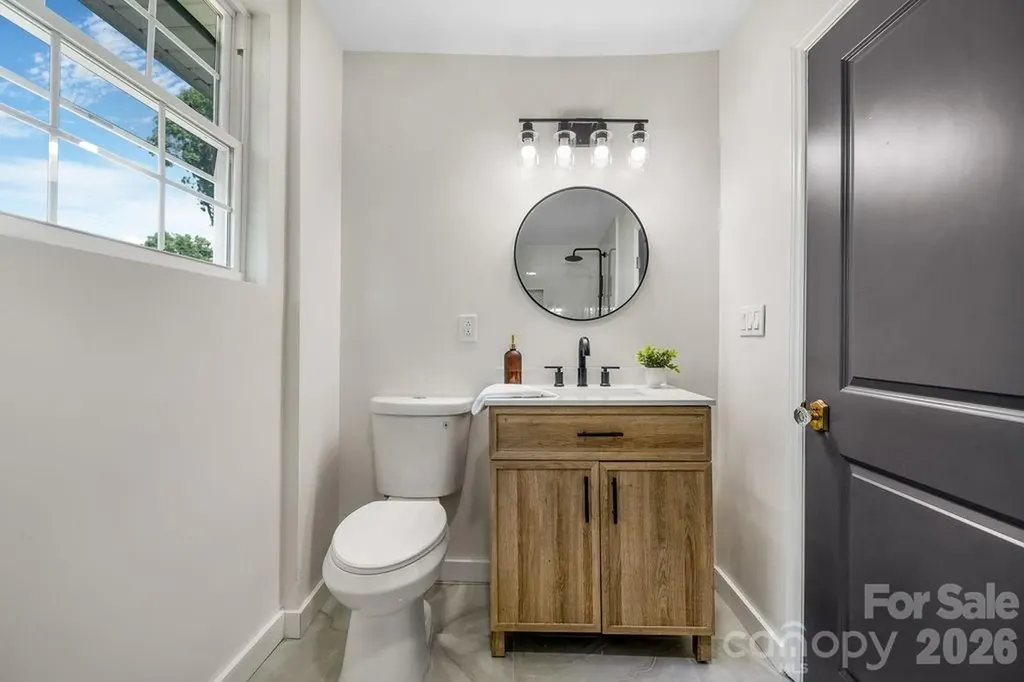 131 Woodrow Avenue Asheville NC 28801
