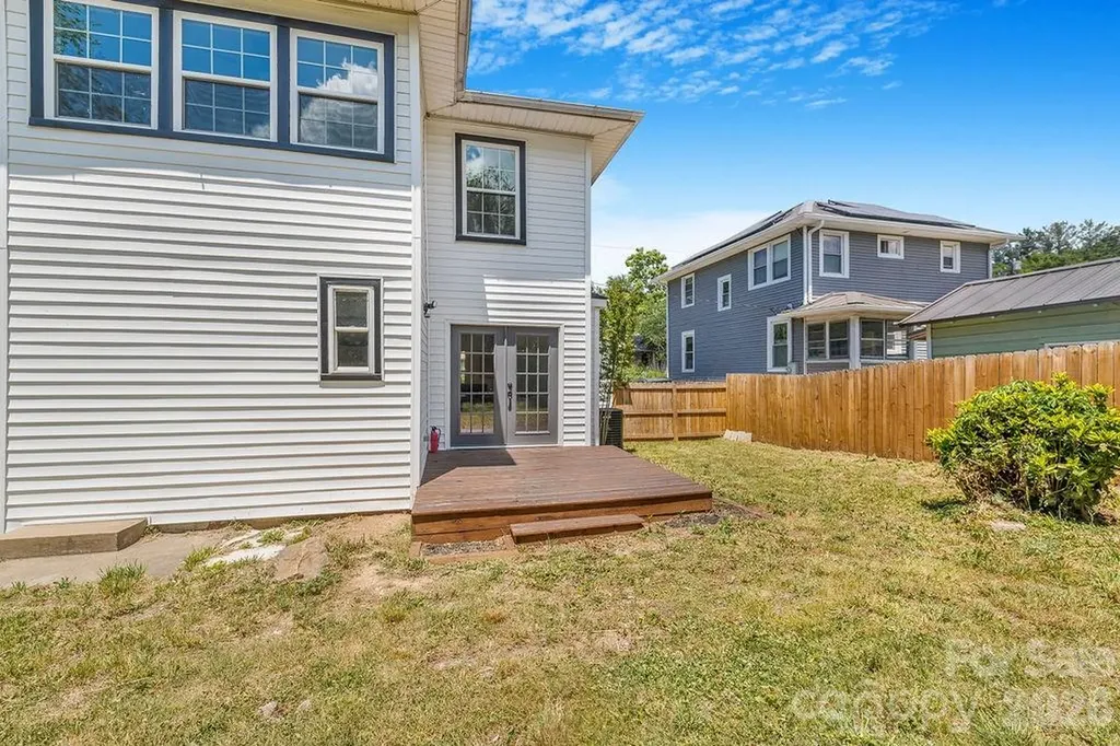 131 Woodrow Avenue Asheville NC 28801