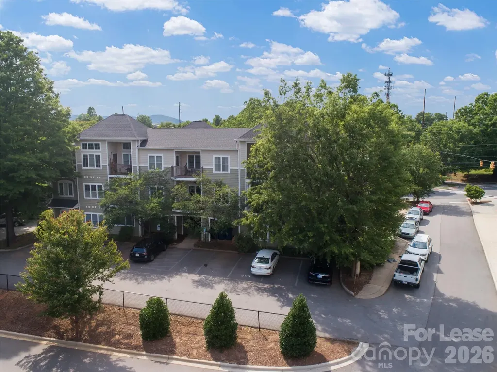 64 Clingman Avenue Asheville NC 28801