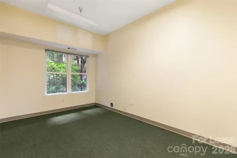 64 Clingman Avenue Asheville NC 28801