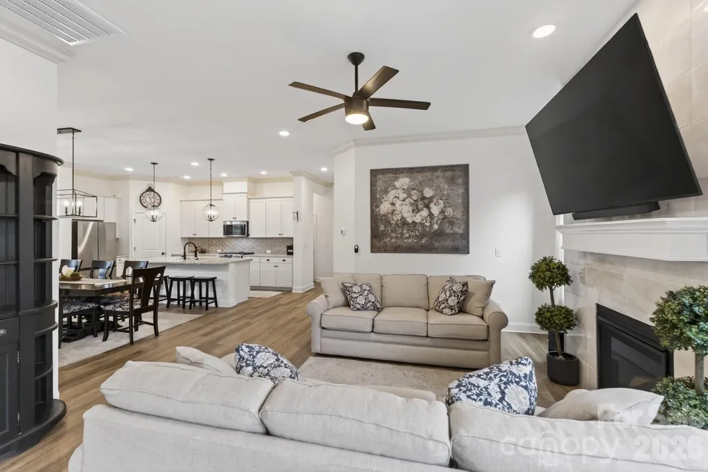 1306 Encore Lane Waxhaw NC 28173