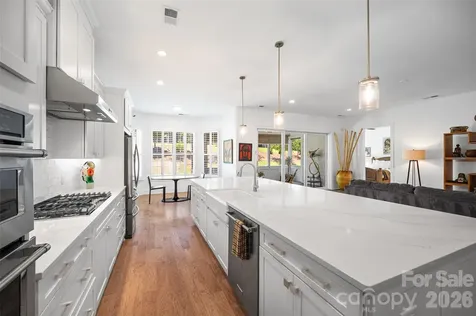 15927 Vale Ridge Drive Charlotte NC 28278