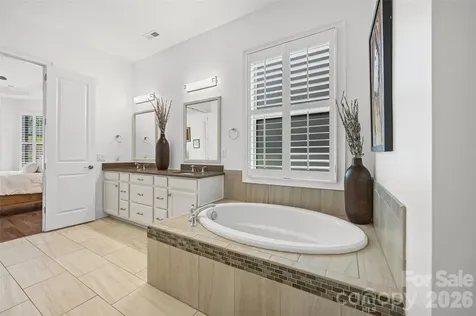 15927 Vale Ridge Drive Charlotte NC 28278