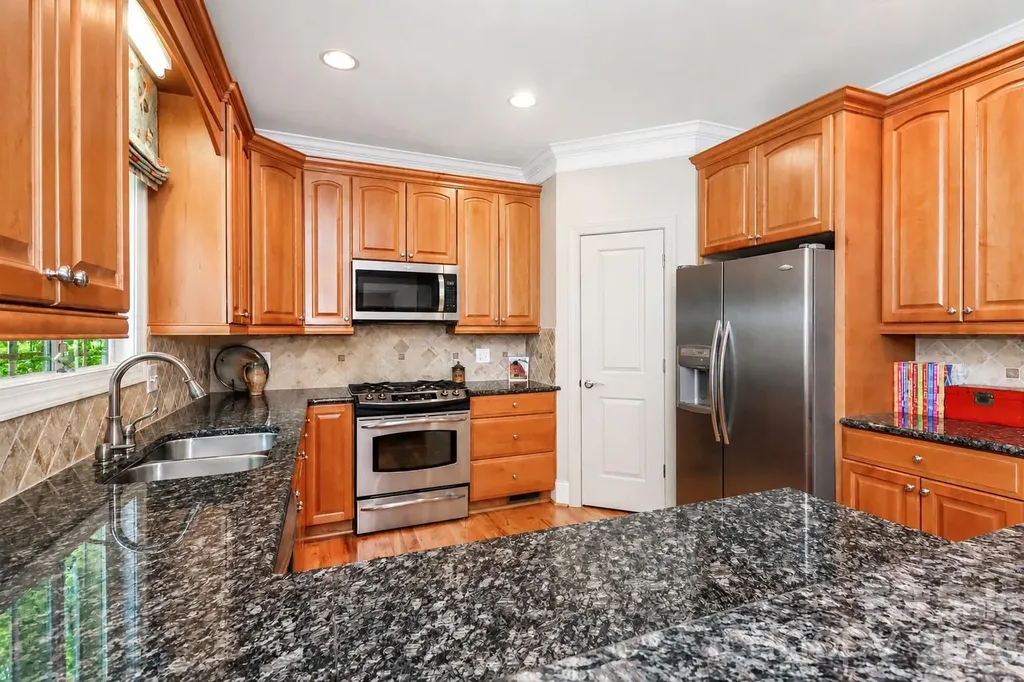 909 Argyle Court Statesville NC 28677