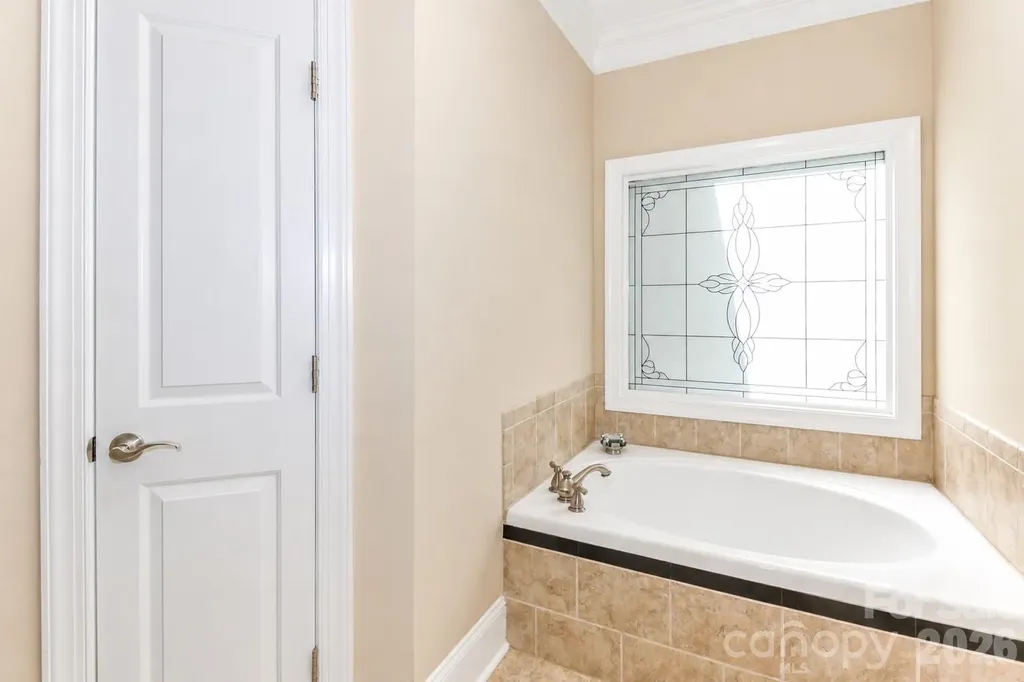 909 Argyle Court Statesville NC 28677