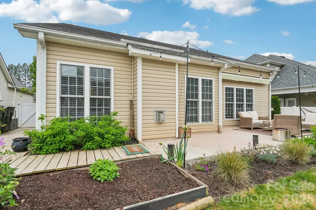 141 Wren Hill Drive Mooresville NC 28115