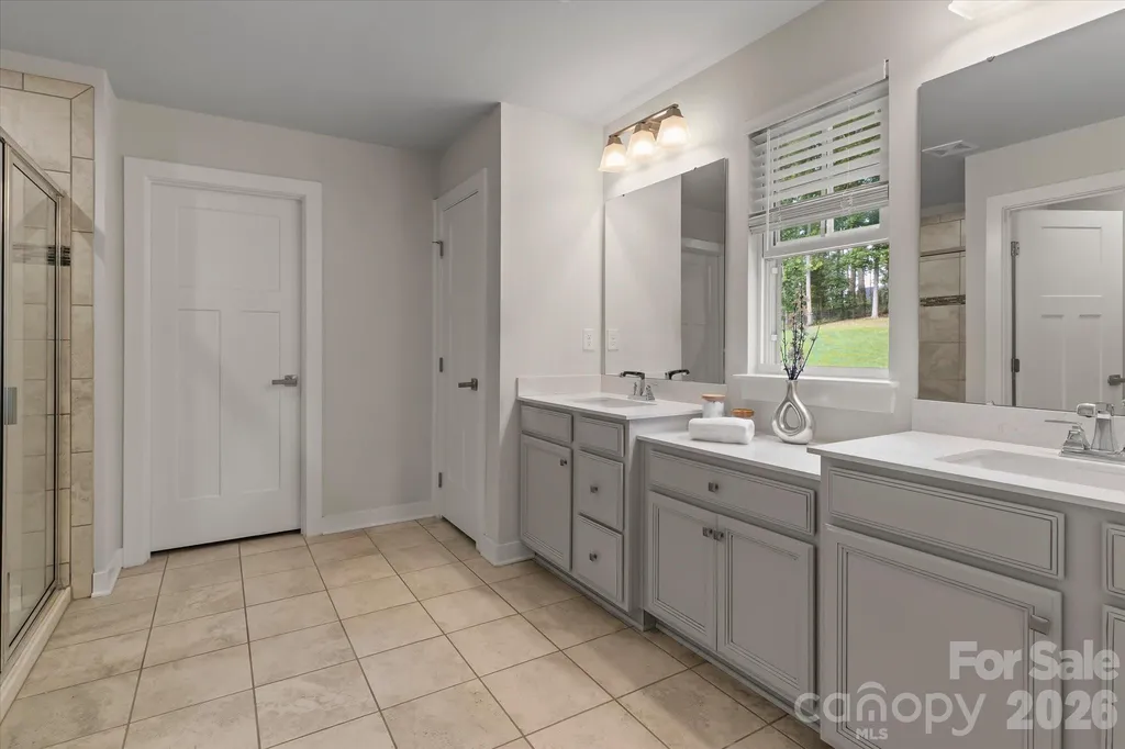 10250 Paper Birch Drive Charlotte NC 28215