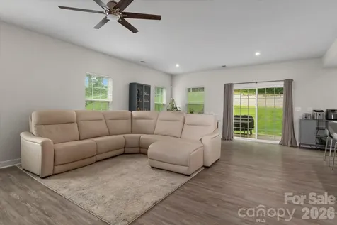 10250 Paper Birch Drive Charlotte NC 28215