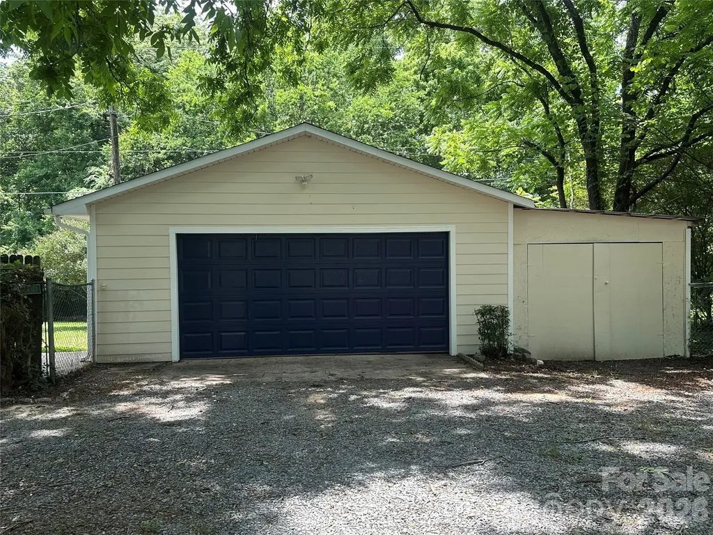 1016 Underwood Road Matthews NC 28104