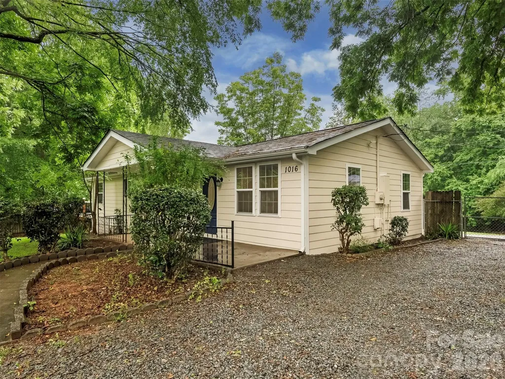 1016 Underwood Road Matthews NC 28104