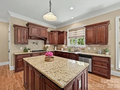 275 Palm Cove Way York SC 29745