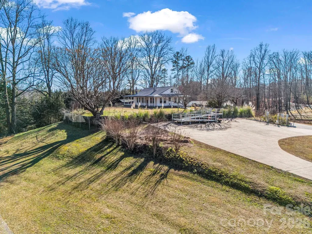 620 Smith Waldrop Road Columbus NC 28722