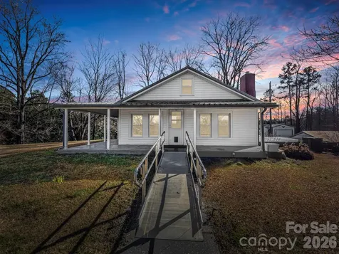 620 Smith Waldrop Road Columbus NC 28722