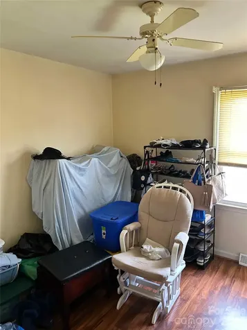 2404 Larkspur Drive Greensboro NC 27405