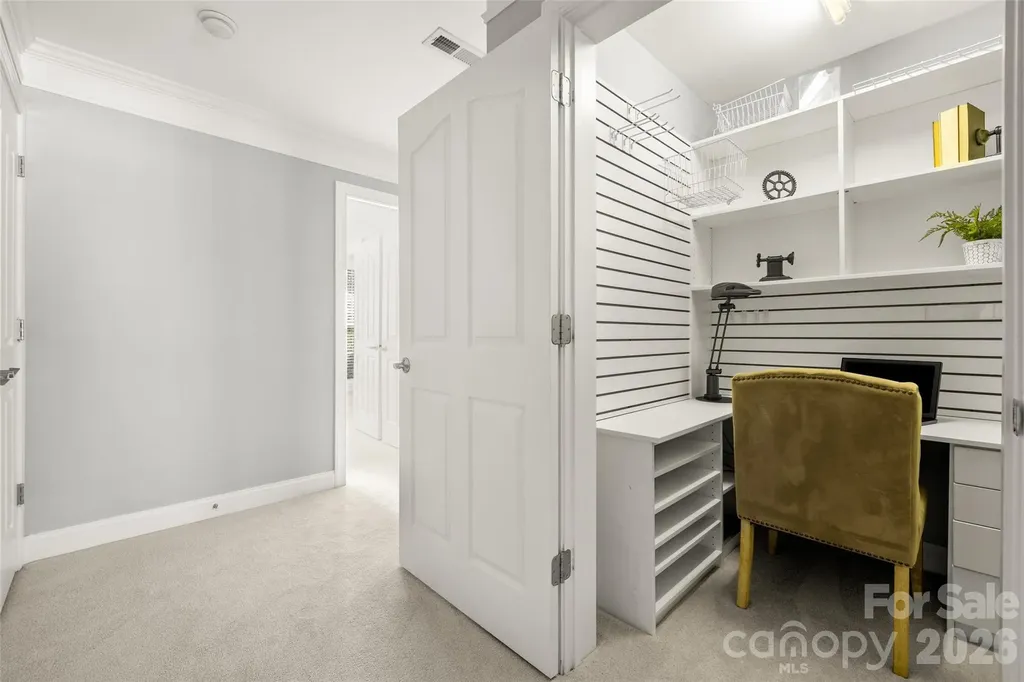 7810 Springs Village Lane Charlotte NC 28226