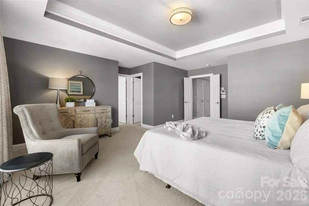7810 Springs Village Lane Charlotte NC 28226