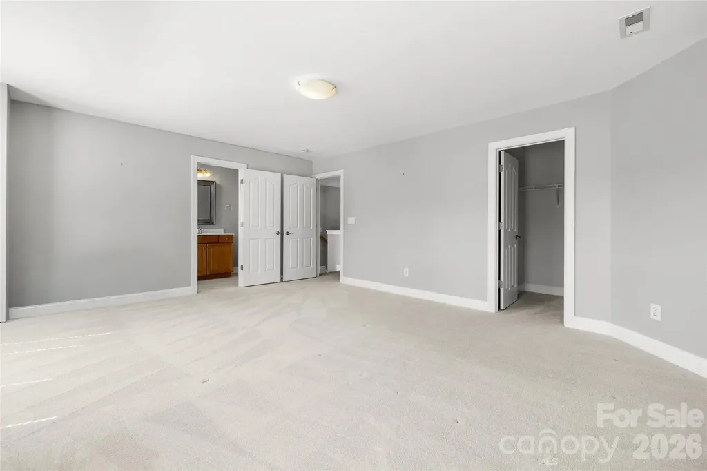 7810 Springs Village Lane Charlotte NC 28226