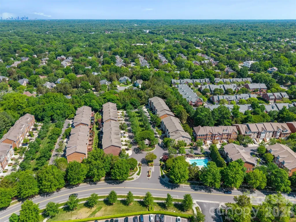7810 Springs Village Lane Charlotte NC 28226