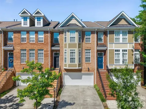 7810 Springs Village Lane Charlotte NC 28226