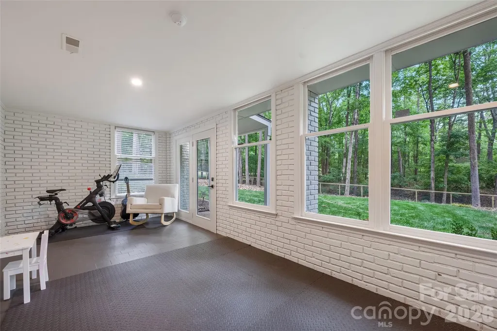1800 Chestnut Lane Matthews NC 28104