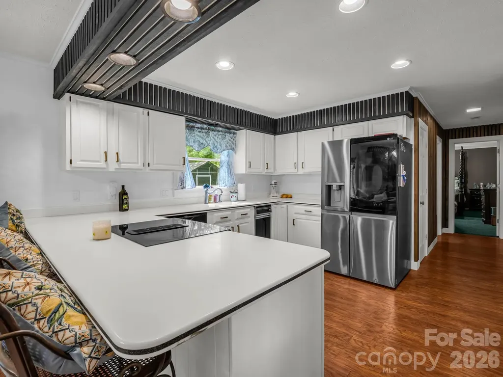 213 Raintree Drive Hendersonville NC 28791