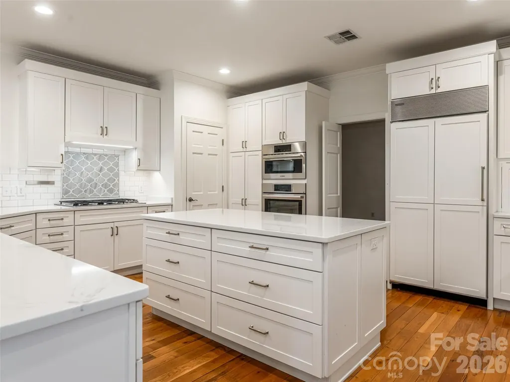 307 S Braeside Court Asheville NC 28803