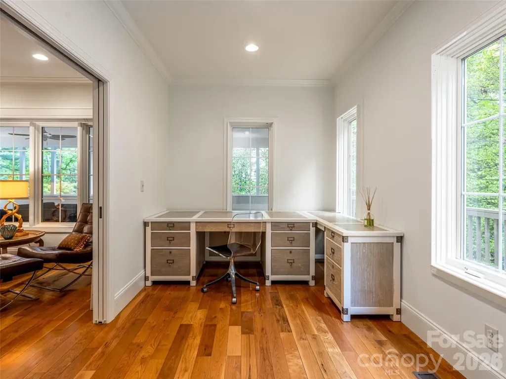 307 S Braeside Court Asheville NC 28803