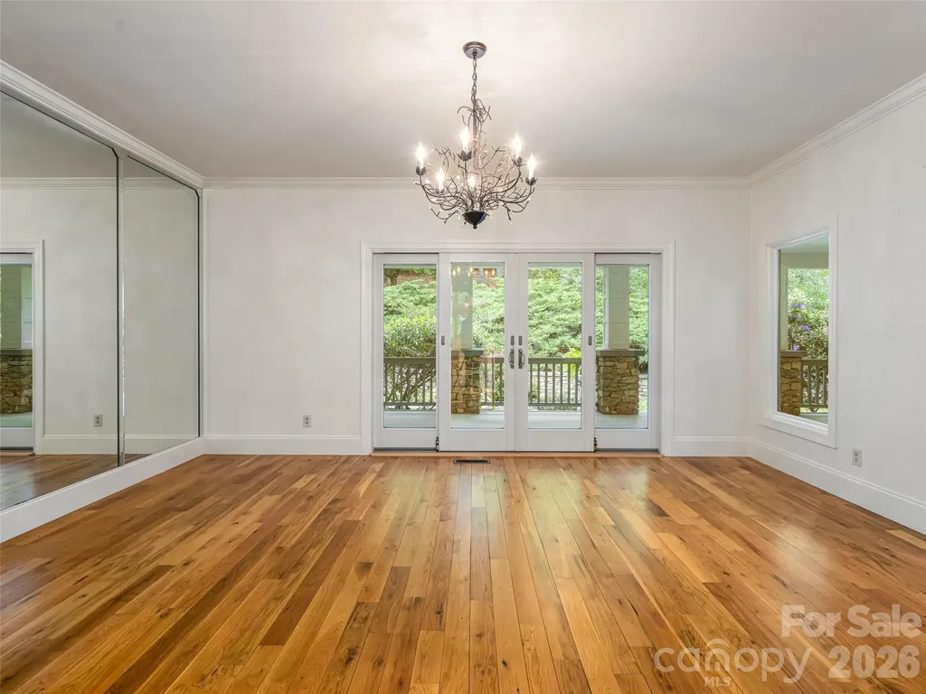 307 S Braeside Court Asheville NC 28803