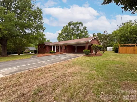 128 Greenview Drive Kannapolis NC 28081