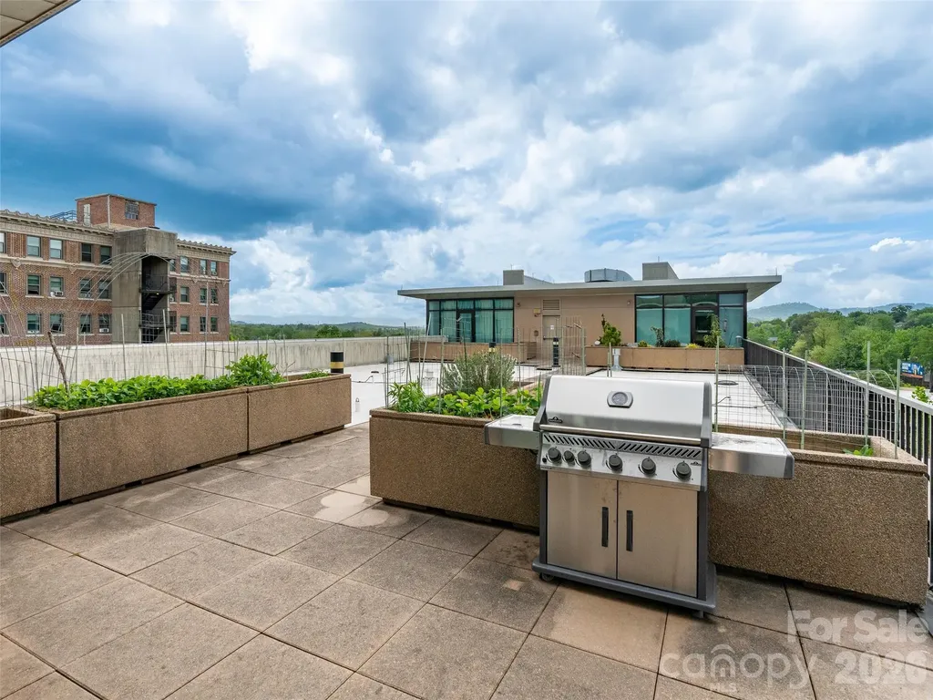 60 N Market Street Asheville NC 28801