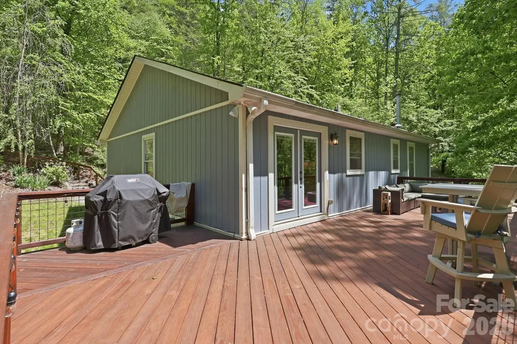 302 Rich Mountain Road Flat Rock NC 28731
