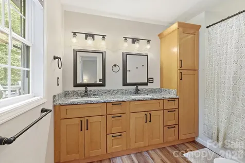 302 Rich Mountain Road Flat Rock NC 28731