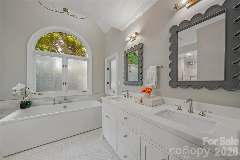 5631 Colony Road Charlotte NC 28226