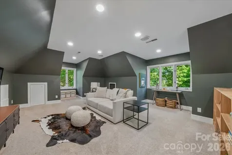 5631 Colony Road Charlotte NC 28226