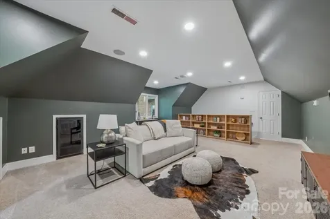 5631 Colony Road Charlotte NC 28226