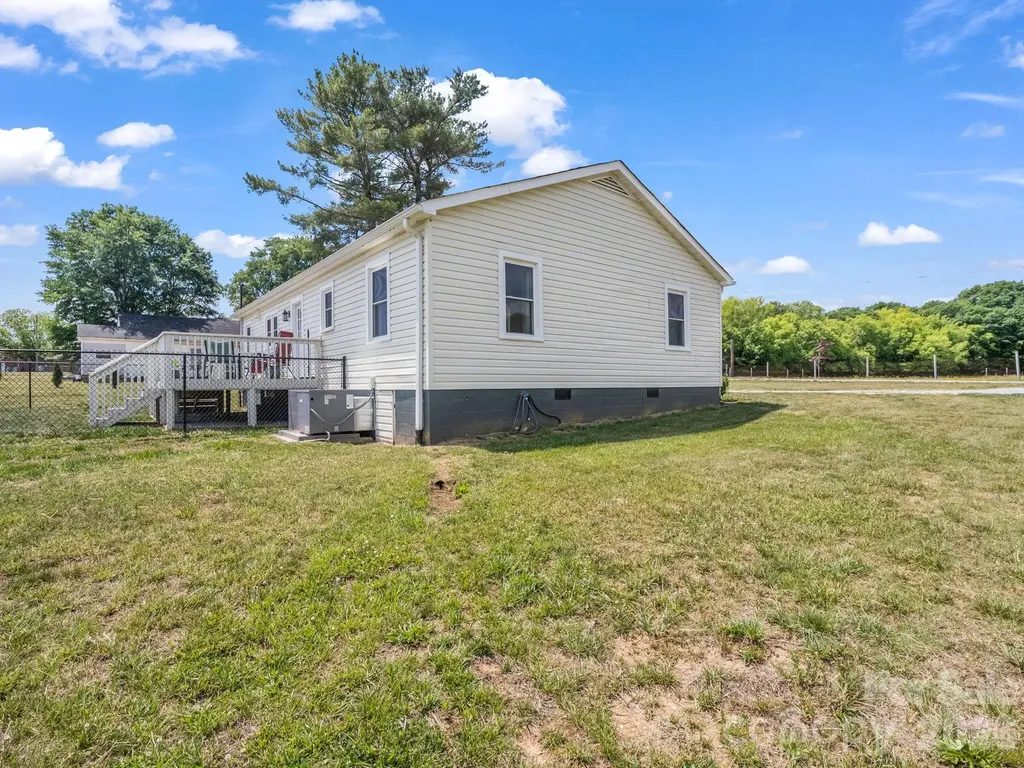 156 Dobbinsville Extension Ellenboro NC 28040