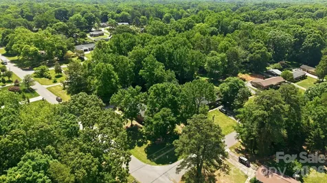 225 Middleton Avenue Matthews NC 28104